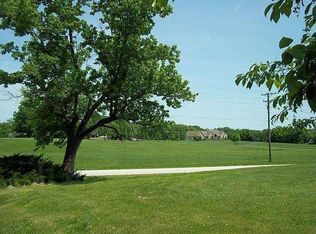 910 E Saint Eunice Rd, Fulton, MO 65251