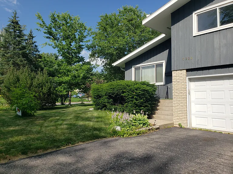 5200 Schofield St #5200 — Photo 23