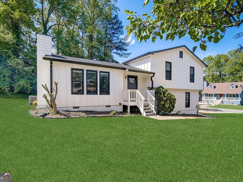 1st image of 2428 Justin Dr SW