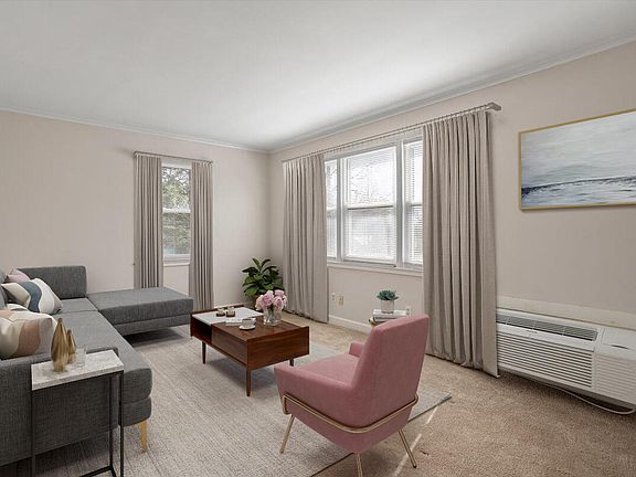 5th image of 805 Daniels St APT B