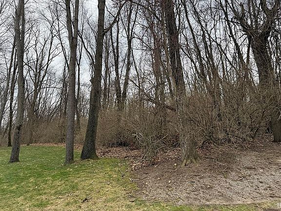 4th image of 55902 Little Creek Ln