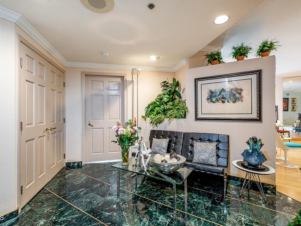 1st image of 10724 Wilshire Blvd APT 607