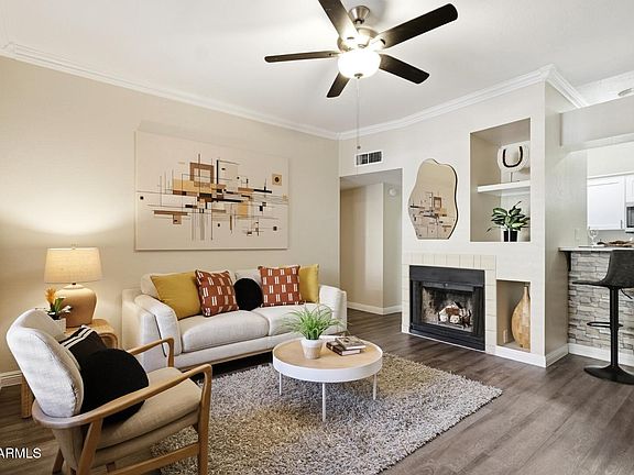 2nd image of 1126 W Elliot Rd Unit 1003