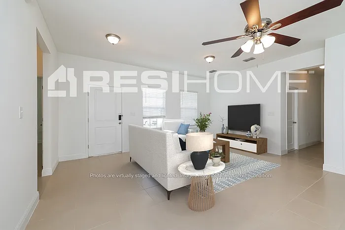 318 Daffodil Ln — Photo 5