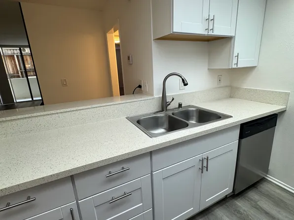 Brentwood Plaza, 11640 Kiowa Ave #Ffdfaba4e, Los Angeles, CA 90049