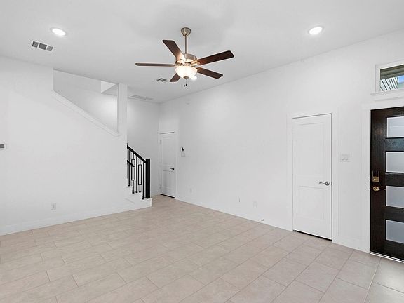 4th image of 12746 Grayson County Rd