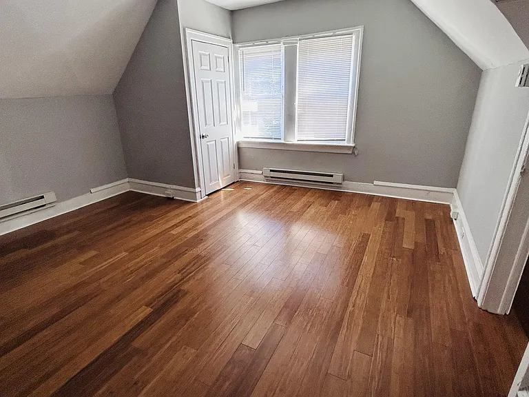 1221 Lindley Ave #3 — Photo 9