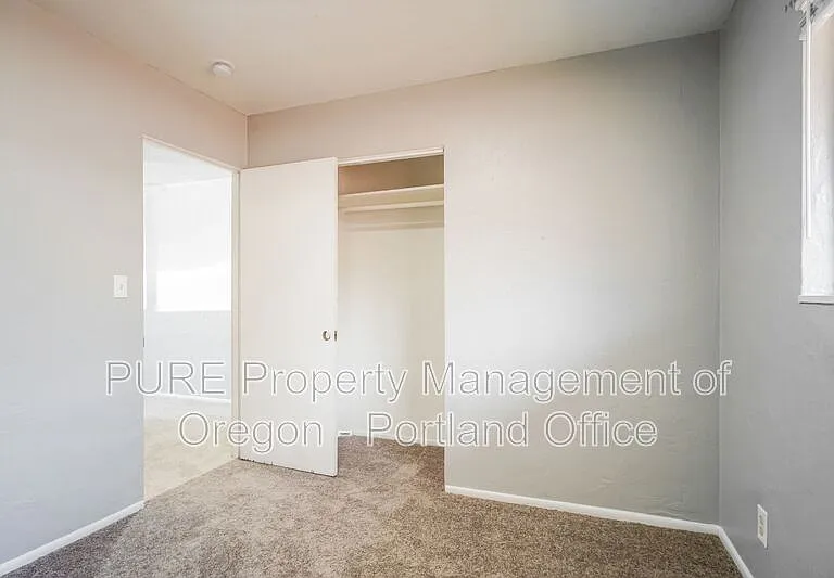 1049 SE Walnut St #7 — Photo 12