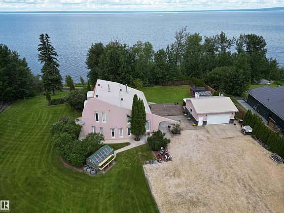 4th image of 73078 Southshore Dr E