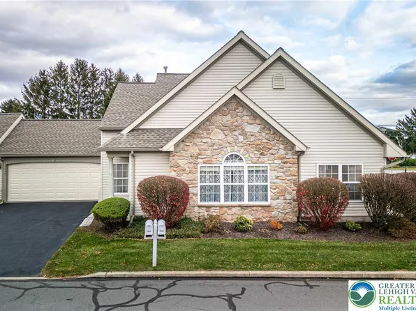 2845 Donegal Dr, Macungie, PA 18062