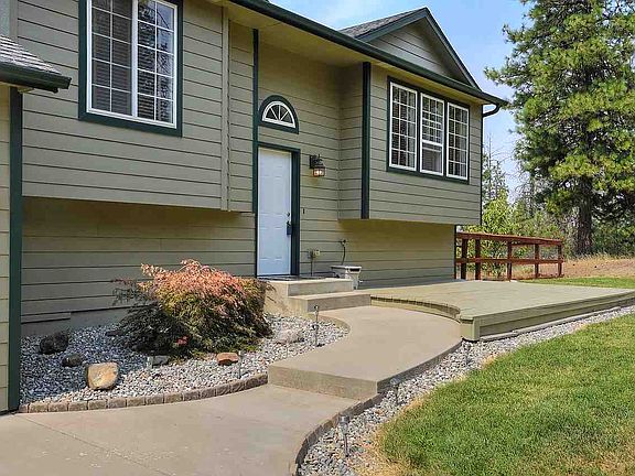 3rd image of 20618 W Penny Ln