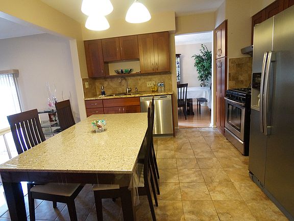 4th image of 1548 Fruitland Ave