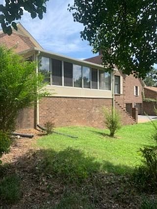 2nd image of 1468 Berry Hill Rd