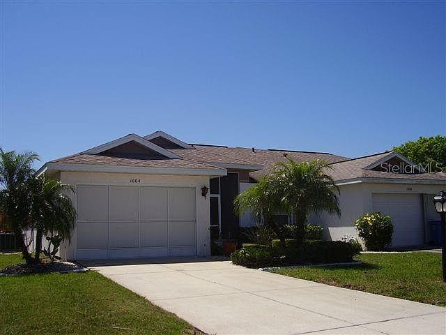 1st image of 1604 Victoria Woods Dr
