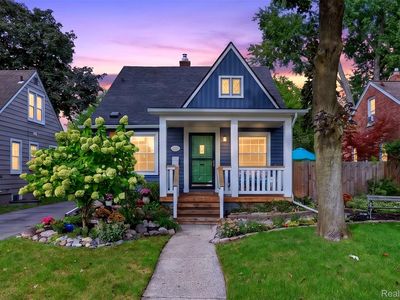 807 N Gainsborough Ave, Royal Oak, MI, 48067