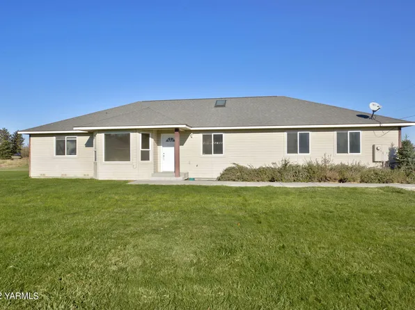 4381 Ahtanum Rd, Yakima, WA 98903