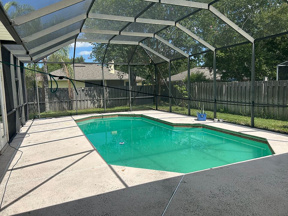 1st image of 420 Twin Oaks Ln