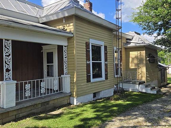 2nd image of 622 E North St