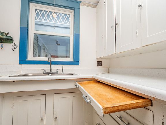 4th image of 11 Alton Street