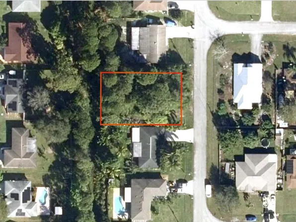 177 SE Fallon Dr, Port Saint Lucie, FL 34983