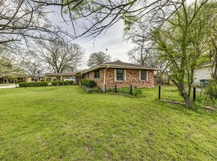 414 Johns Dr, Bridgeport, TX 76426