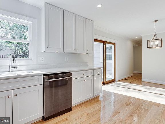 4th image of 5505 Trin St