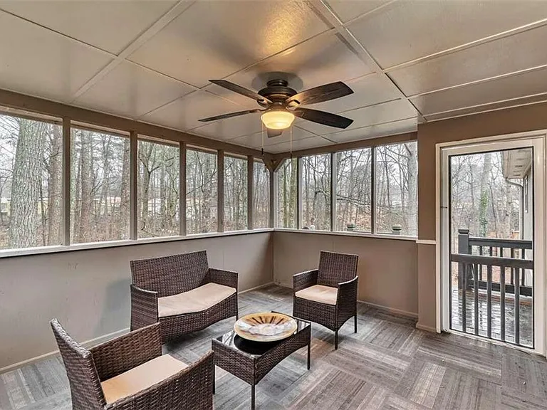 4145 Dustin Dr — Photo 11