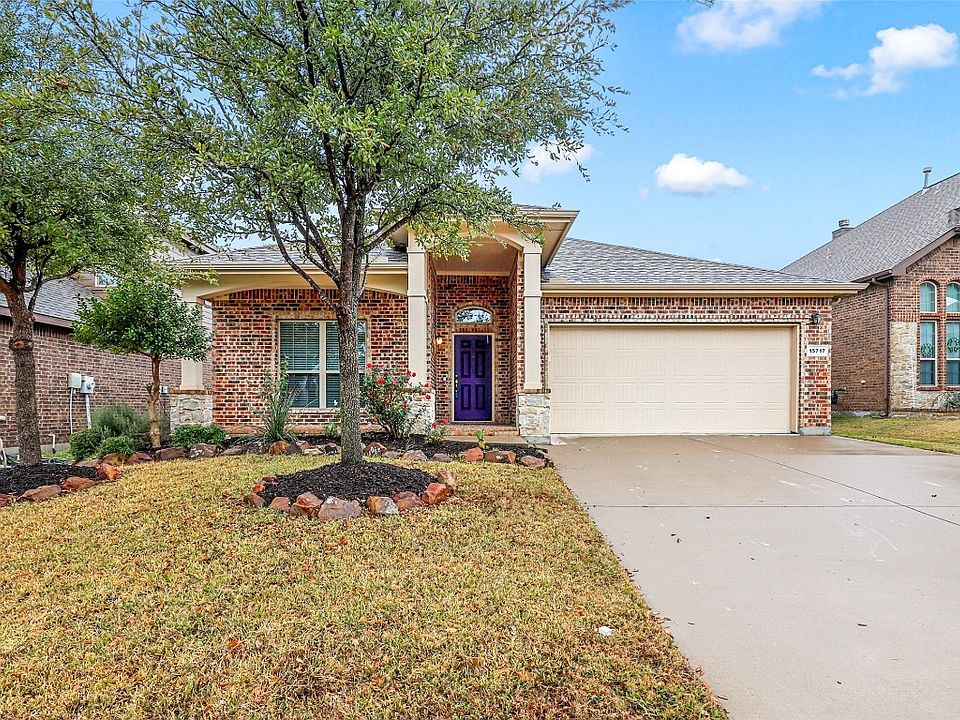 1st image of 15717 Carlton Oaks Dr