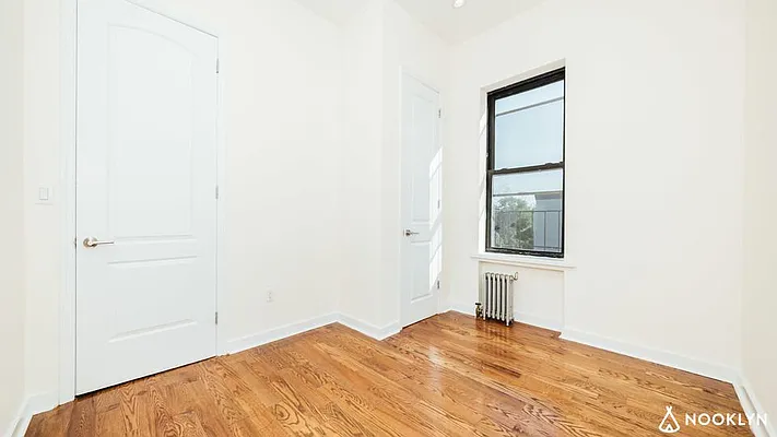 Rented by Nooklyn NYC LLC | media 14