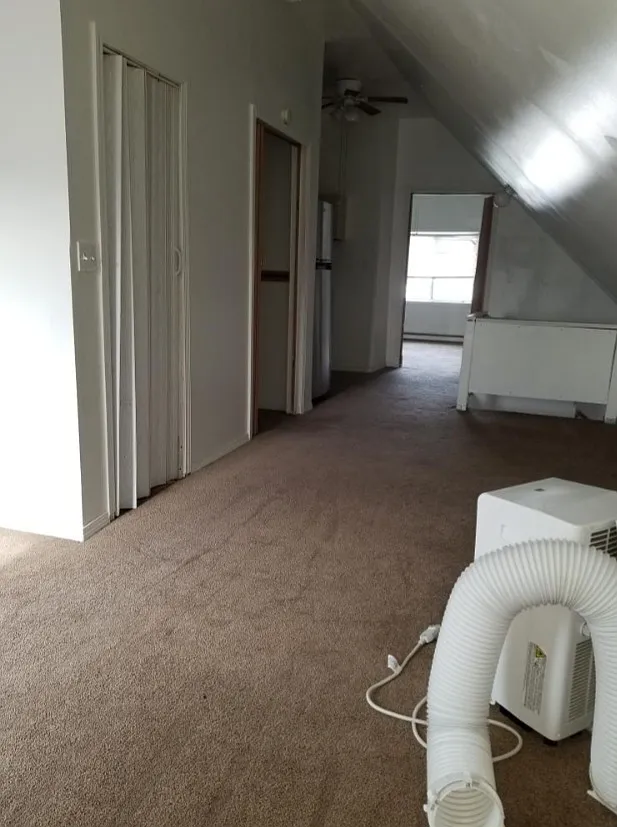 Building Photo - 15448 Calcutta Ave #3