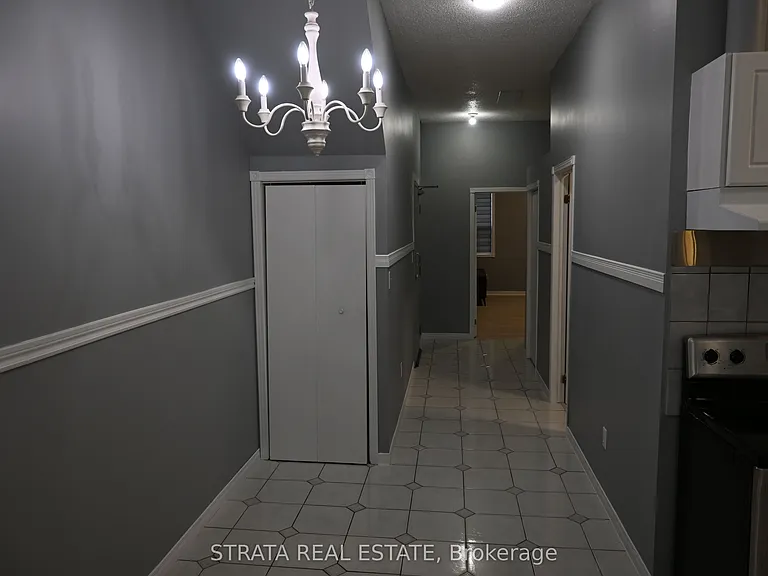 199 King St E #1 — Photo 5