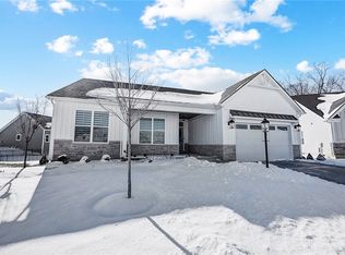 1115 Petrus Ct, Centerville, OH 45458