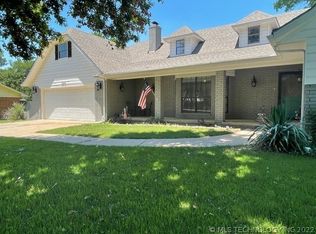 2215 W Ridgeway St, Ardmore, OK 73401