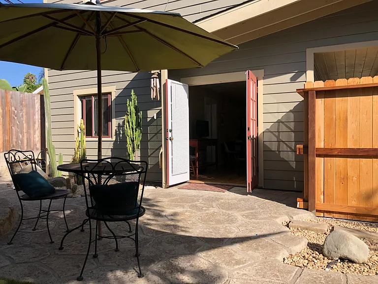 1029 E Ortega St — Photo 10