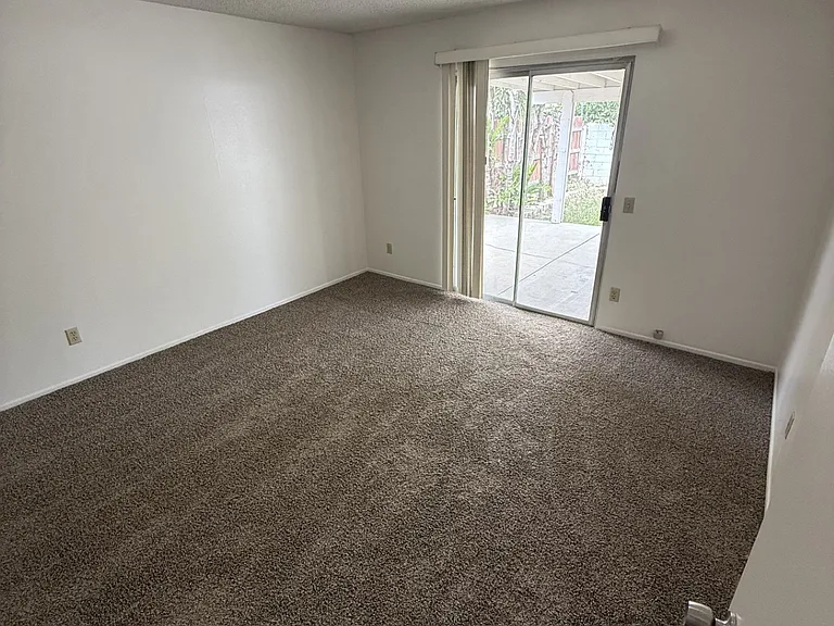 15252 Wallace Ave — Photo 13
