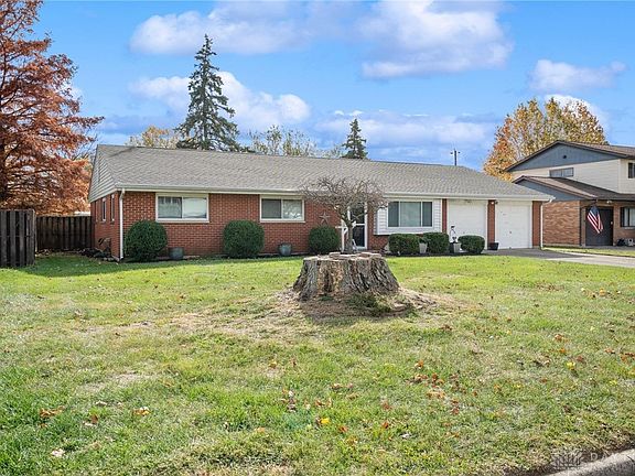 2nd image of 790 Kathryn Dr