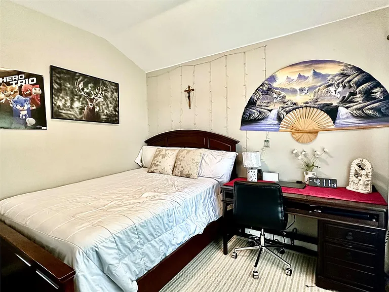 817 Tapestry Cv — Photo 19