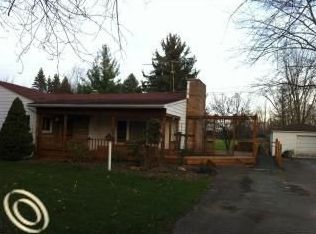 9200 Chubb Rd, Northville, MI 48167