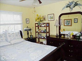 4th image of 16832 Malabar St