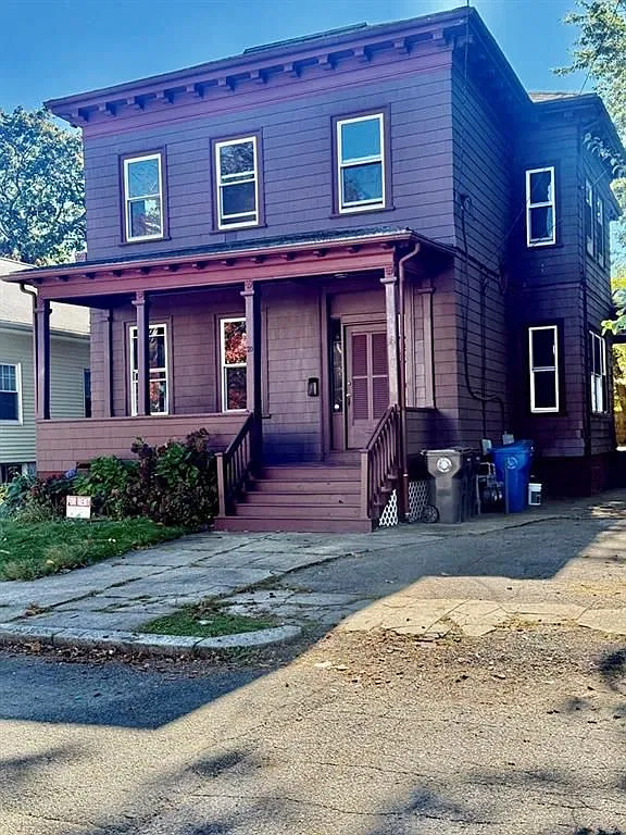 2 bed, 1.0 bath, 1165 sqft, $1,975 — Photo 2