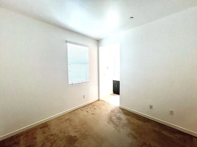 730 Brooklyn Dr — Photo 21