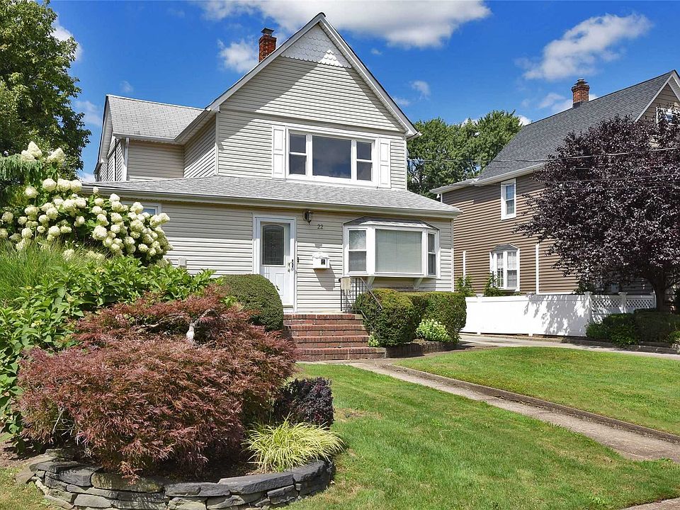 1st image of 22 Wright Ave