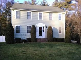 45 Diniz Dr, Taunton, MA 02780