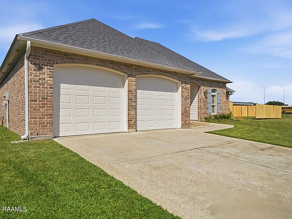 4th image of 127 Tonbridge Dr