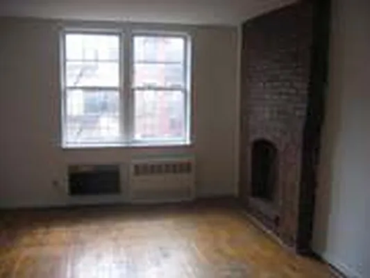 Rented by Eric Goodman Realty Corp | media 14