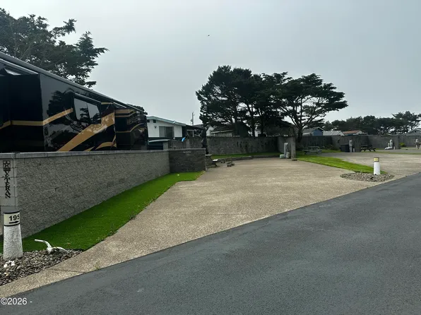6225 N Coast Hwy Lot 195, Newport, OR 97365