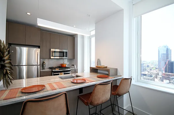 Rented by Red Apple Group | media 9