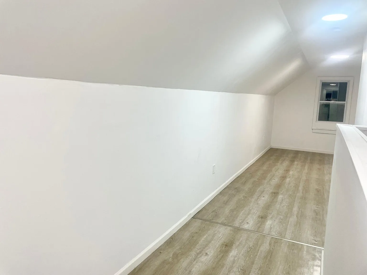 516 Crawford St — Photo 2