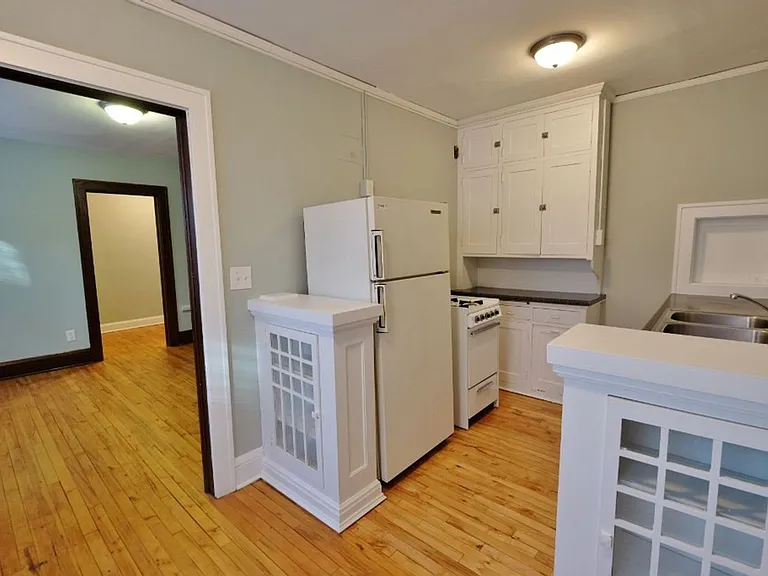 1756 Grand Ave — Photo 4