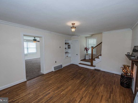 5th image of 420 Kerfoot Ave